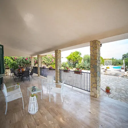 In With Private Pool Castellammare del Golfo